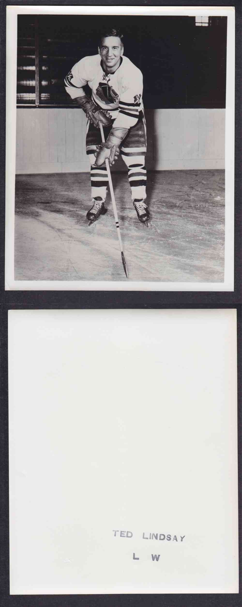1950'S CHICAGO BLACKHAWKS PHOTO T. LINDSAY photo 1950'S CHICAGO BLACKHAWKS PHOTO T. LINDSAY photo