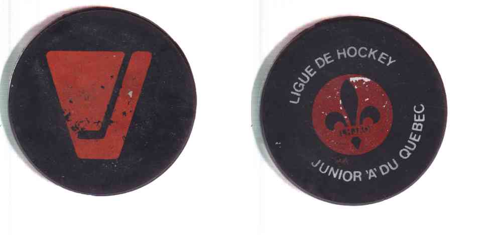 1972-80 B2 BILTRITE QUEBEC JR.A JOLIETTE CYCLONE GAME PUCK photo 1972-80 B2 BILTRITE QUEBEC JR.A JOLIETTE CYCLONE GAME PUCK photo