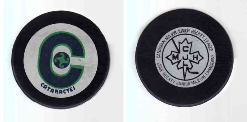 1973-81 QMJHL VICEROY SHAWINIGAN CATARACTES GAME PUCK photo 1973-81 QMJHL VICEROY SHAWINIGAN CATARACTES GAME PUCK photo