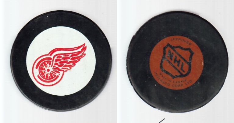 1980-85 NHL VICEROY DETROIT RED WINGS GAME PUCK photo 1980-85 NHL VICEROY DETROIT RED WINGS GAME PUCK photo