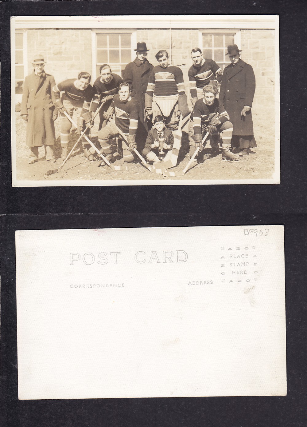 1910'S HOCKEY TEAM POST CARD photo 1910'S HOCKEY TEAM POST CARD photo