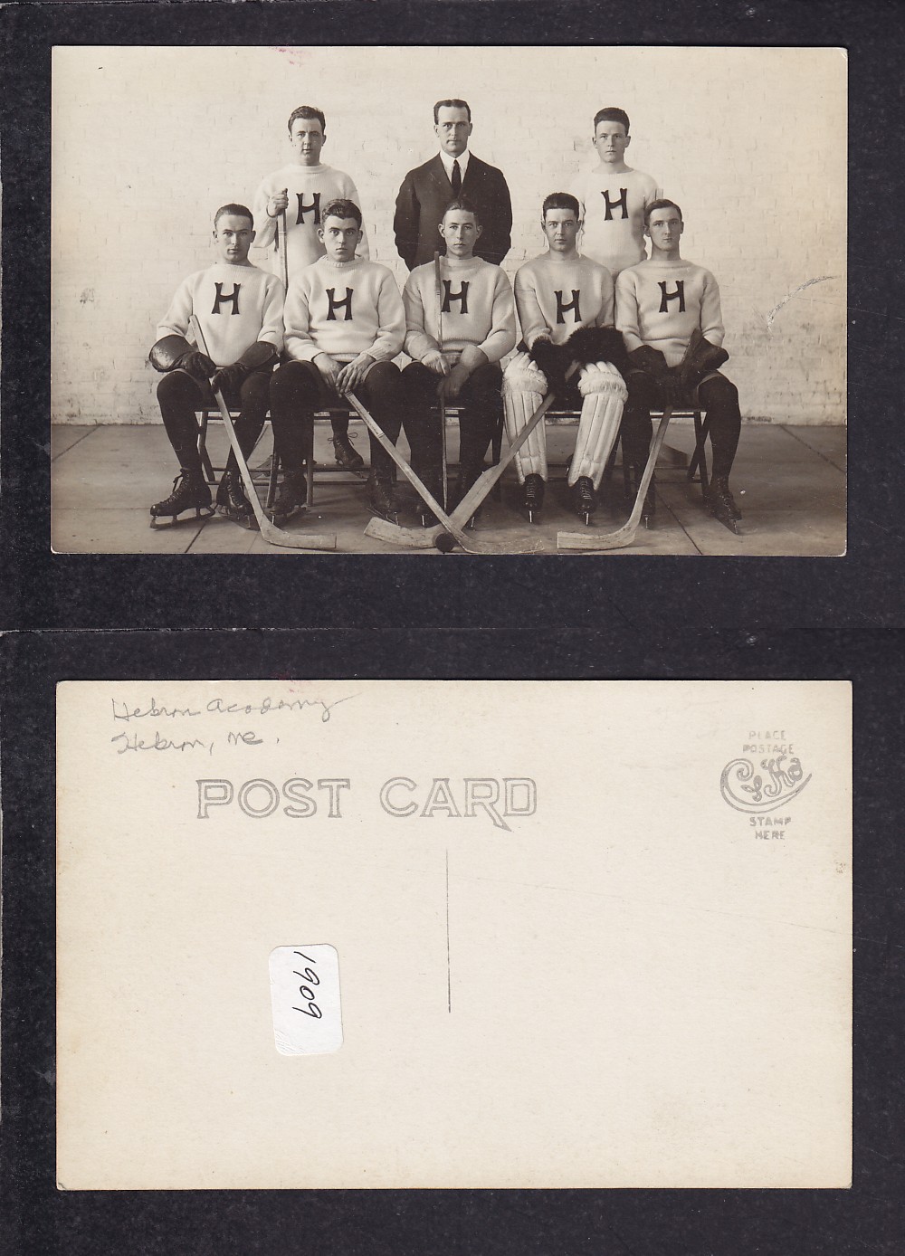1909 HOCKEY TEAM POST CARD photo 1909 HOCKEY TEAM POST CARD photo