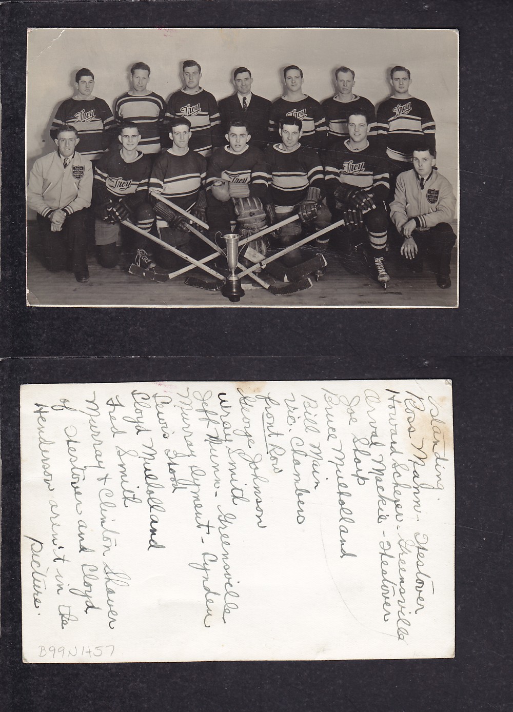 1930'S HOCKEY TEAM POST CARD photo 1930'S HOCKEY TEAM POST CARD photo