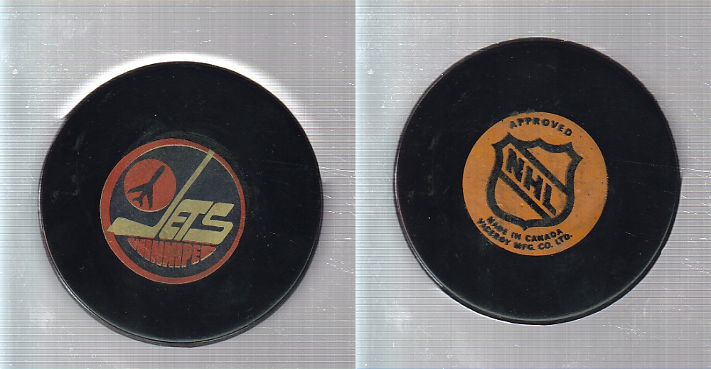1975-83 VICEROY V3 WINNIPEG JETS GAME PUCK photo 1975-83 VICEROY V3 WINNIPEG JETS GAME PUCK photo