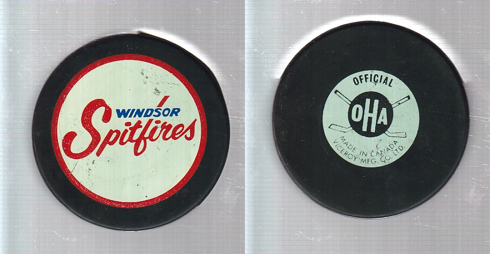 1975-81 VICEROY V3 WINDSOR SPITFIRES GAME PUCK photo 1975-81 VICEROY V3 WINDSOR SPITFIRES GAME PUCK photo