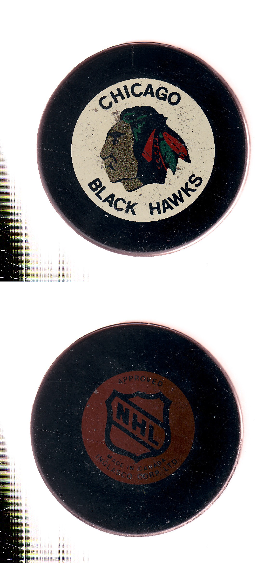 1980-85 VICEROY CHICAGO BLACKHAWKS GAME PUCK photo 1980-85 VICEROY CHICAGO BLACKHAWKS GAME PUCK photo