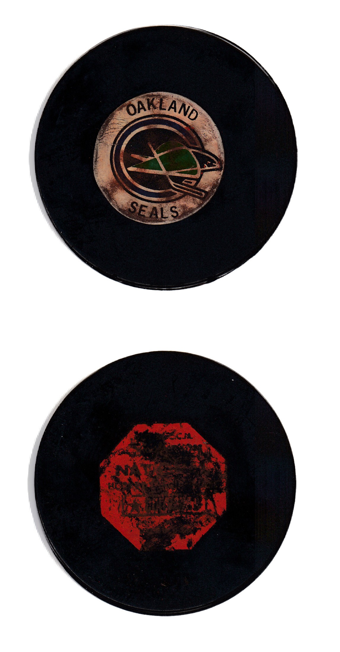 1970-77 CONVERSE OAKLAND SEALS GAME PUCK photo 1970-77 CONVERSE OAKLAND SEALS GAME PUCK photo