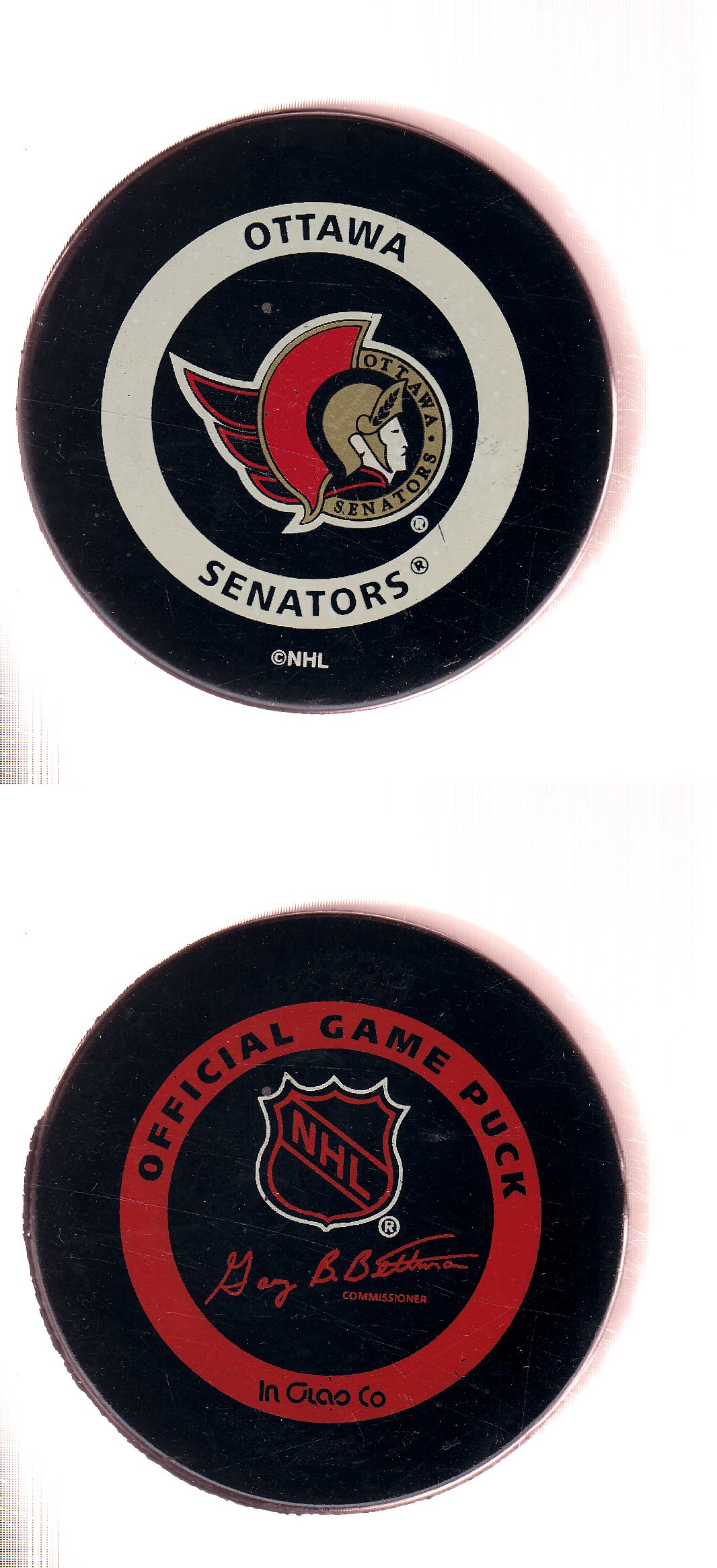 1996-99 IN GLAS CO OTTAWA SENATORS GAME PUCK photo 1996-99 IN GLAS CO OTTAWA SENATORS GAME PUCK photo