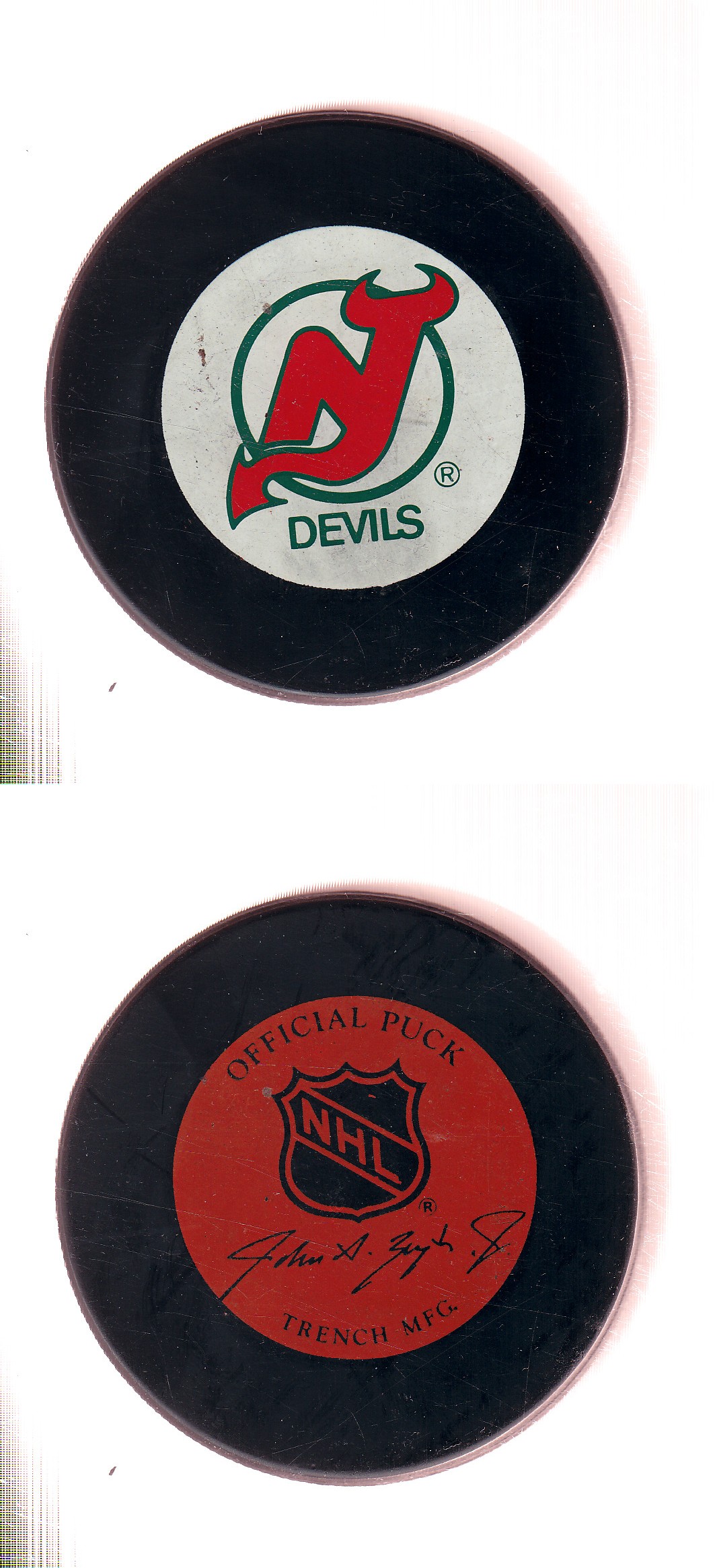 1985-92 GTO (NO OFFICIAL) NEW JERSEY DEVILS GAME PUCK photo 1985-92 GTO (NO OFFICIAL) NEW JERSEY DEVILS GAME PUCK photo