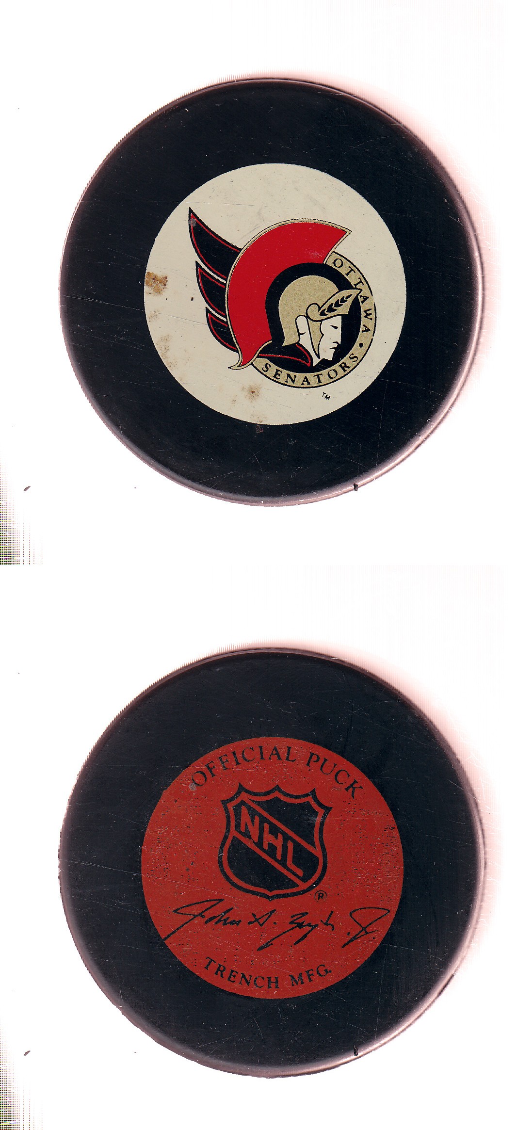 1982-92 GT1 (WITH OFFICIAL) OTTAWA SENATORS GAME PUCK photo 1982-92 GT1 (WITH OFFICIAL) OTTAWA SENATORS GAME PUCK photo