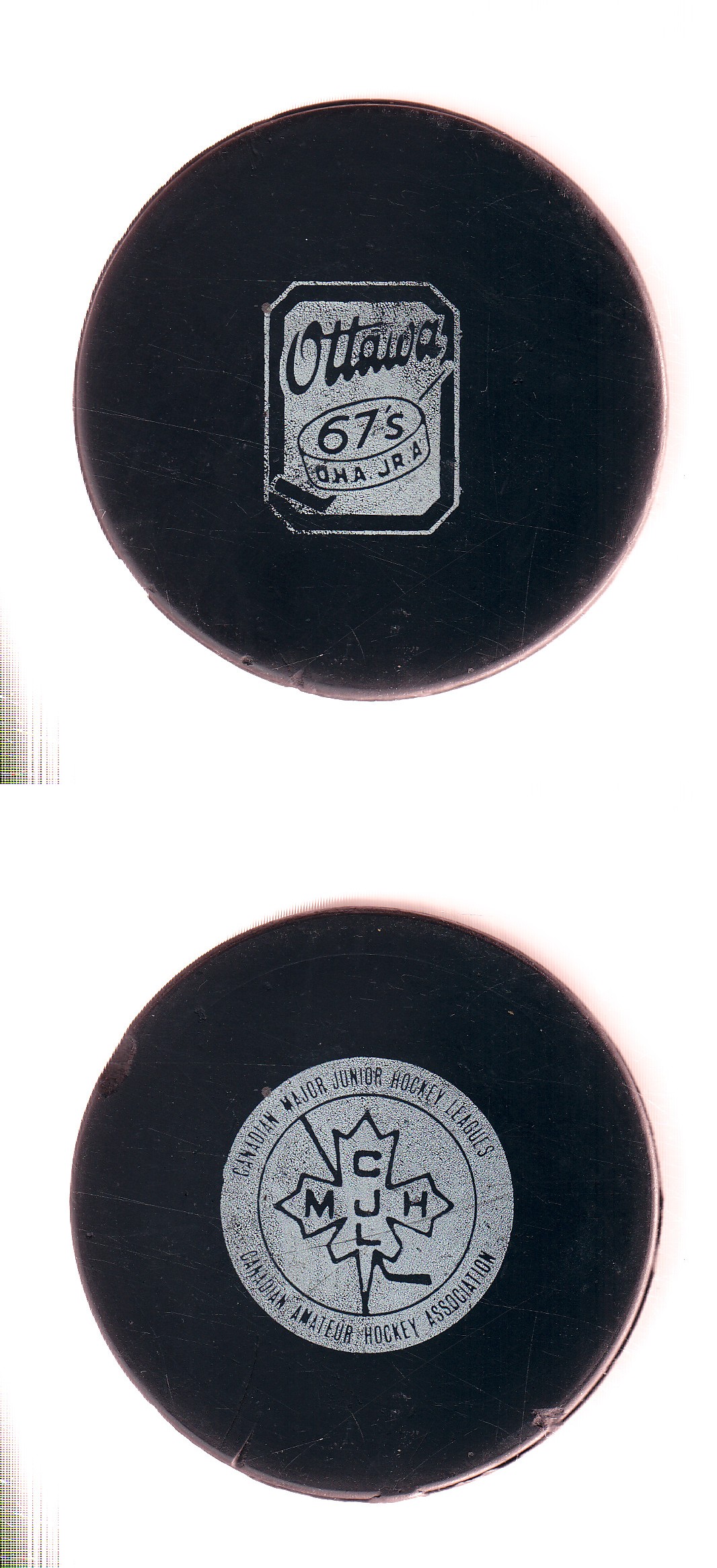 1974-80 VICEROY OTTAWA 67'S PUCK photo 1974-80 VICEROY OTTAWA 67'S PUCK photo