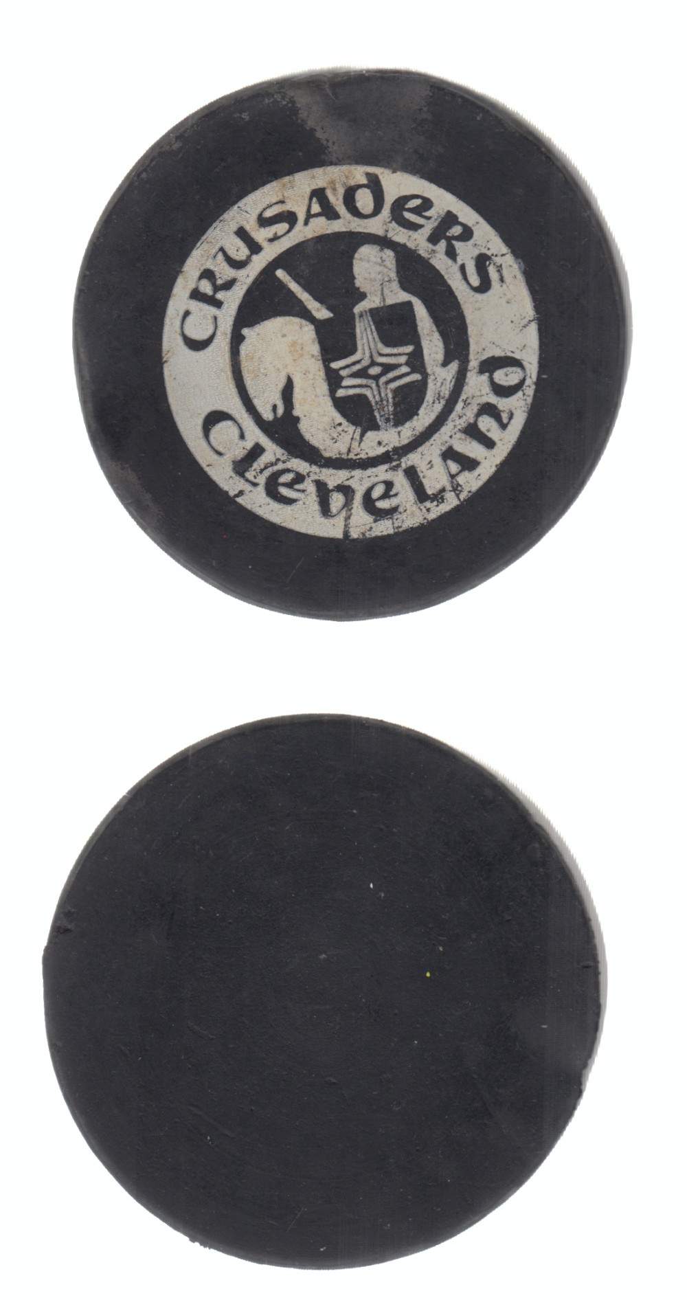 1972-75 WHA CCM3 CLEVELAND CRUSADERS GAME PUCK photo 1972-75 WHA CCM3 CLEVELAND CRUSADERS GAME PUCK photo