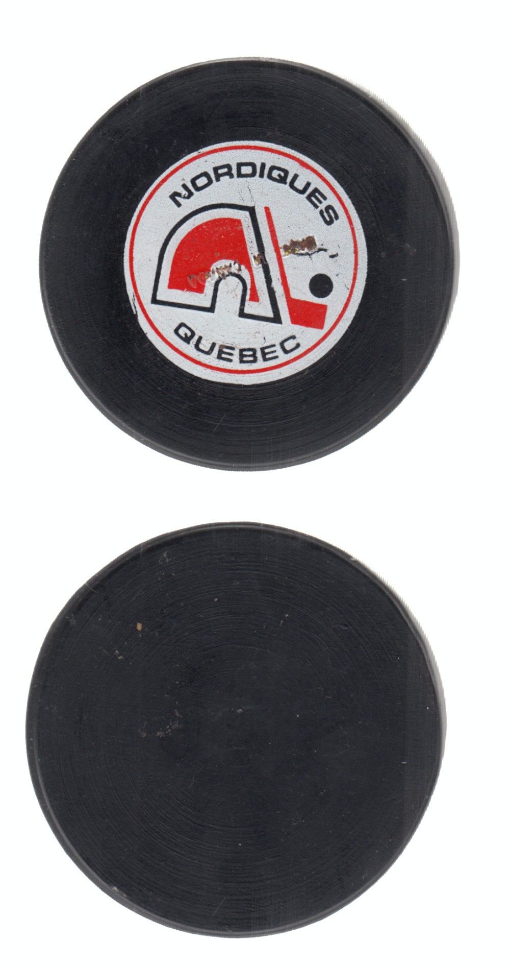 1972-78 WHA BILTRITE B2 QUEBEC NORDIQUES GAME PUCK photo 1972-78 WHA BILTRITE B2 QUEBEC NORDIQUES GAME PUCK photo