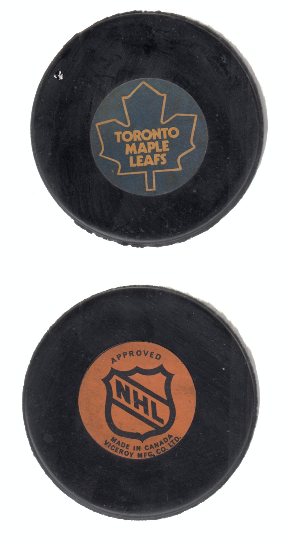 1973-83 VICEROY V3 TORONTO MAPLE LEAFS GAME PUCK photo 1973-83 VICEROY V3 TORONTO MAPLE LEAFS GAME PUCK photo
