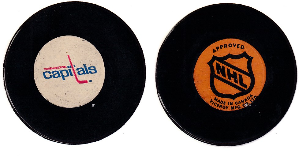 1975-83 VICEROY V3 WASHINGTON CAPITALS GAME PUCK photo 1975-83 VICEROY V3 WASHINGTON CAPITALS GAME PUCK photo