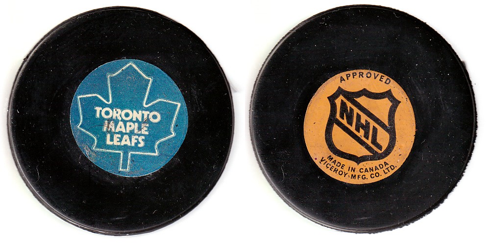 1975-83 VICEROY V3 TORONTO MAPLE LEAFS GAME PUCK photo 1975-83 VICEROY V3 TORONTO MAPLE LEAFS GAME PUCK photo