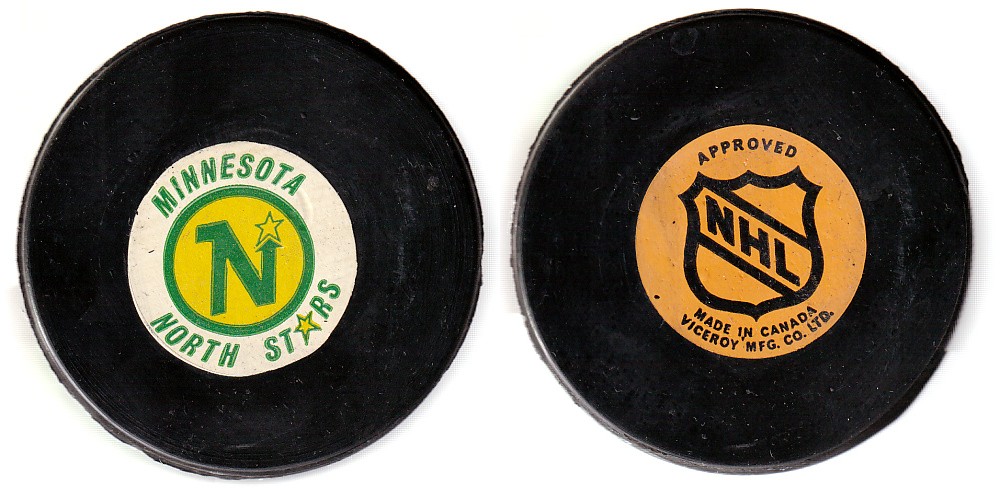 1975-83 VICEROY V3 MINNESOTA NORTH STARS GAME PUCK photo 1975-83 VICEROY V3 MINNESOTA NORTH STARS GAME PUCK photo