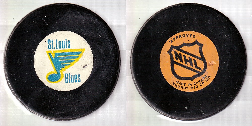 1975-83 VICEROY V3 ST. LOUIS BLUES GAME PUCK photo 1975-83 VICEROY V3 ST. LOUIS BLUES GAME PUCK photo