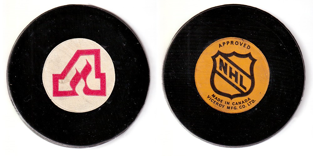 1973-75 VICEROY V2 ATLANTA FLAMES GAME PUCK photo 1973-75 VICEROY V2 ATLANTA FLAMES GAME PUCK photo