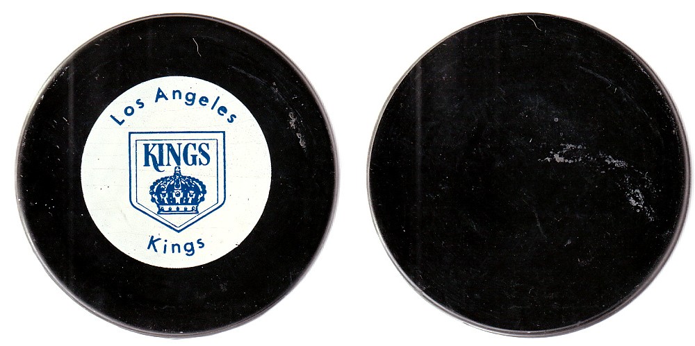 1972-74 VICEROY V2 LOS ANGELES KINGS PUCK photo 1972-74 VICEROY V2 LOS ANGELES KINGS PUCK photo