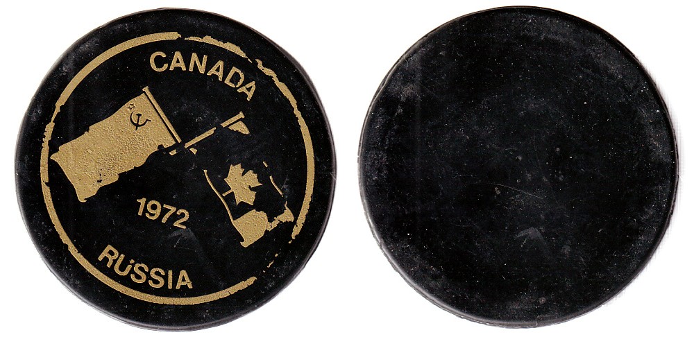 1972 CCM3 CANADA VS RUSSIA PUCK photo 1972 CCM3 CANADA VS RUSSIA PUCK photo