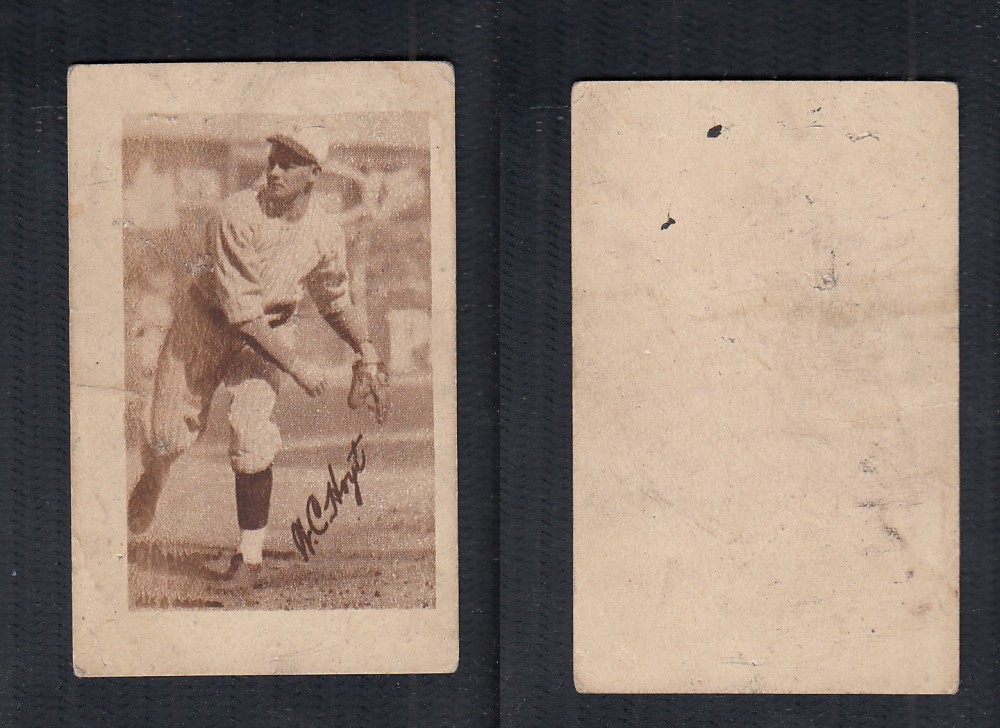 1923 V100 WILLARD'S CHOCOLATE BASEBALL CARD W.C. HOYT photo 1923 V100 WILLARD'S CHOCOLATE BASEBALL CARD W.C. HOYT photo