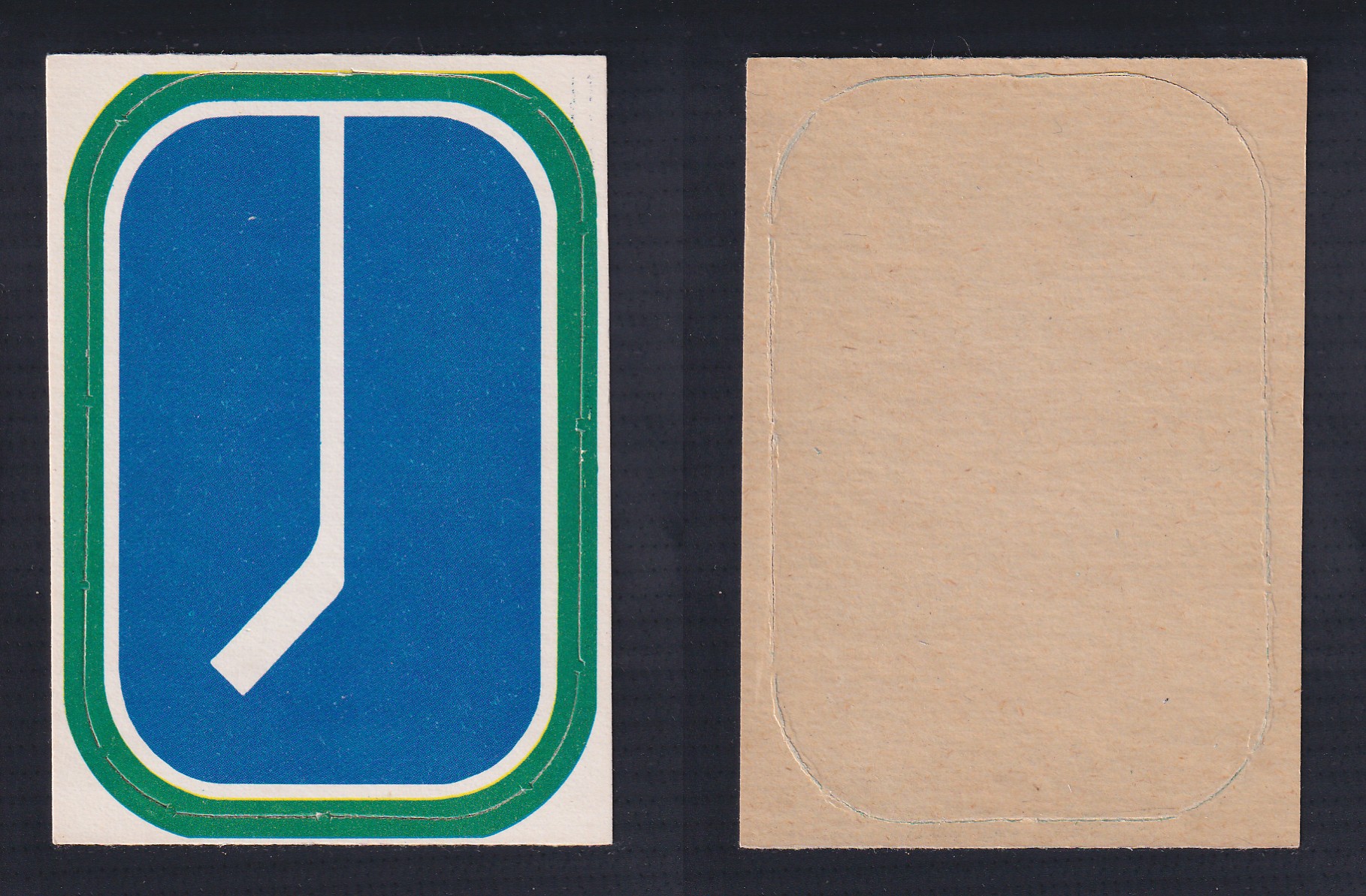 1972-73 O-PEE-CHEE TEAM EMBLEM VANCOUVER CANUCKS photo 1972-73 O-PEE-CHEE TEAM EMBLEM VANCOUVER CANUCKS photo